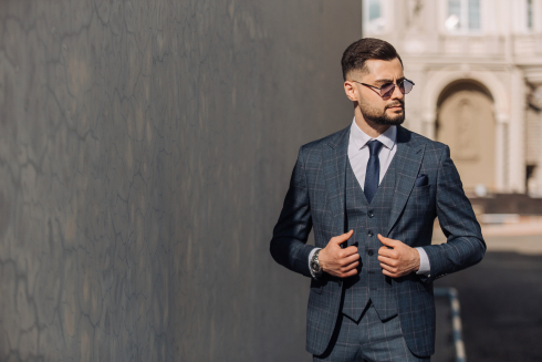 Мужские элегантные костюмы на предстоящую осень / зиму